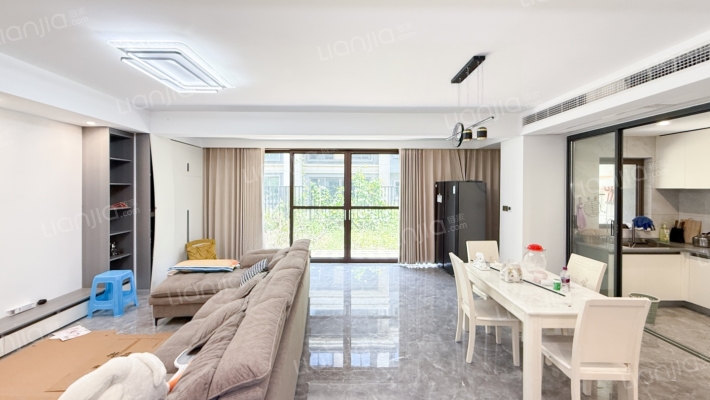 龙湖嘉天下名璟二手房实景图