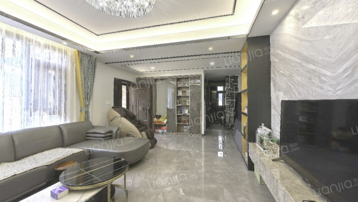 圣地华府二手房实景图