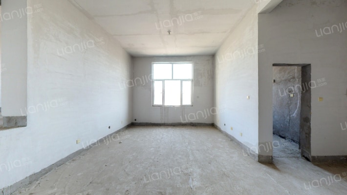 鸿润苑二手房实景图