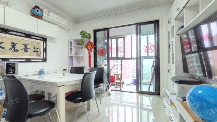 昱翔佳苑二手房实景图