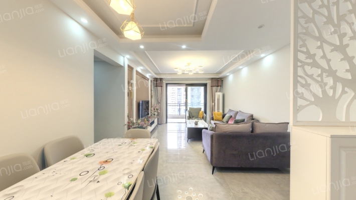 财信城市国际二手房实景图