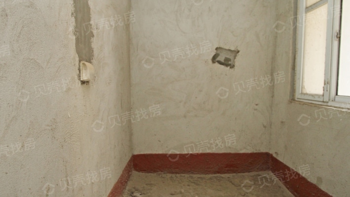 天明城一期，三室两厅，好楼层视野好，有证可按揭-卫生间