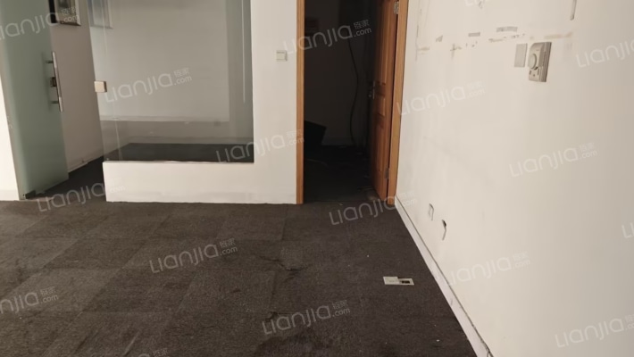 波特曼大厦二手房实景图