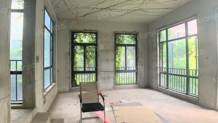 翡翠山城二手房实景图