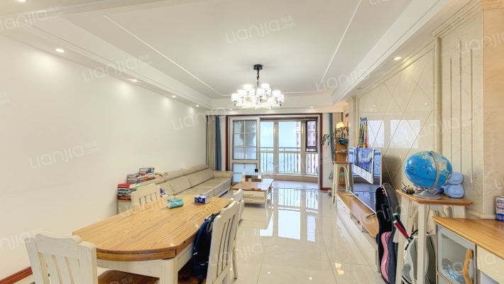 雅居乐中央府二手房实景图