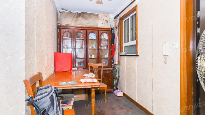 康平小区二手房实景图