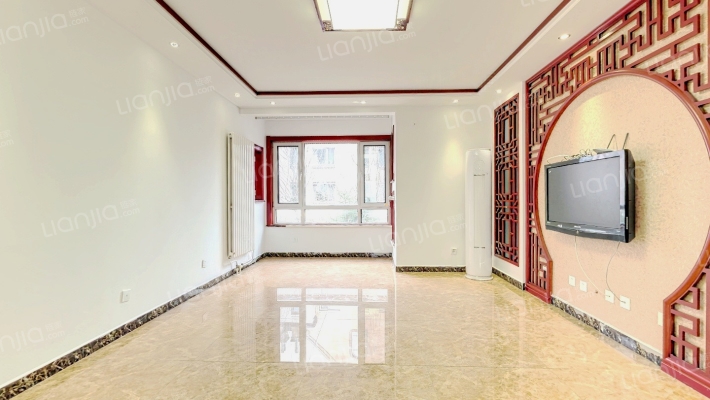 顶秀美泉小镇C区二手房实景图