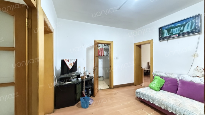 龙福小区二手房实景图