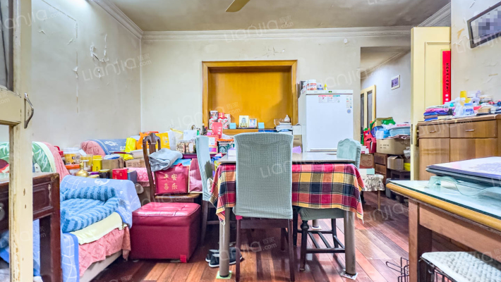 虹园六村二手房实景图