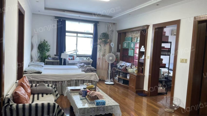 湾塘新村二手房实景图