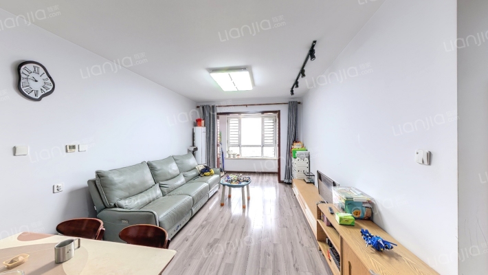 启春里二手房实景图