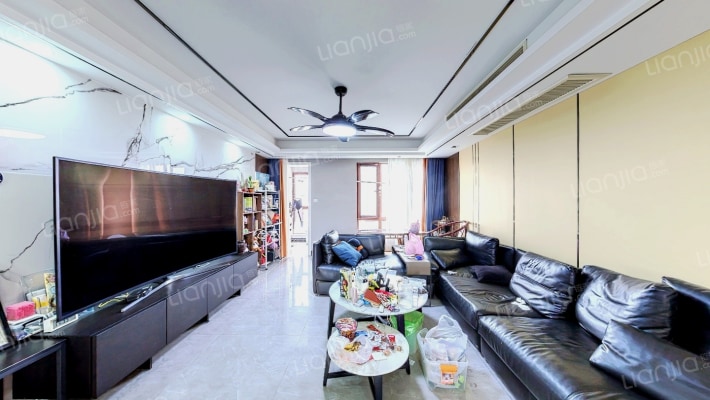 天伦名苑二手房实景图