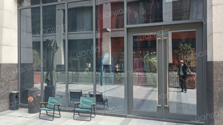 温德姆至尊公寓二手房实景图