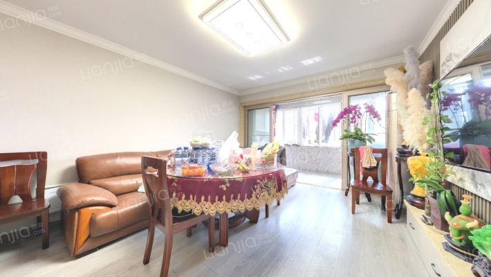 三八南路彩虹楼二手房实景图