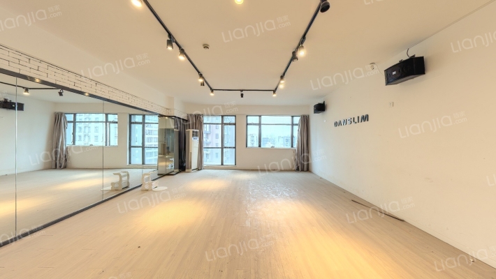 嘉汇广场二手房实景图