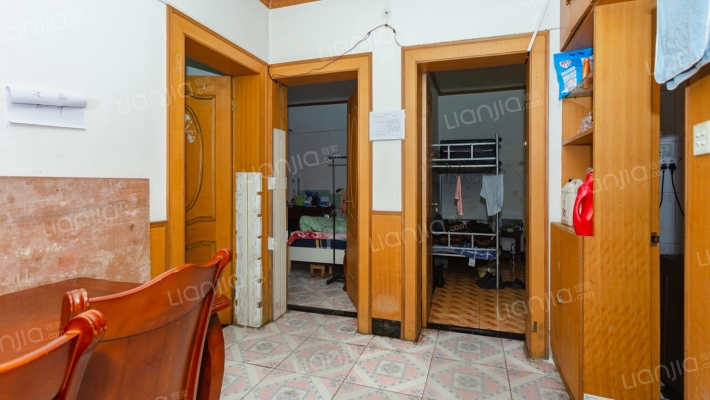 高东新村二手房实景图