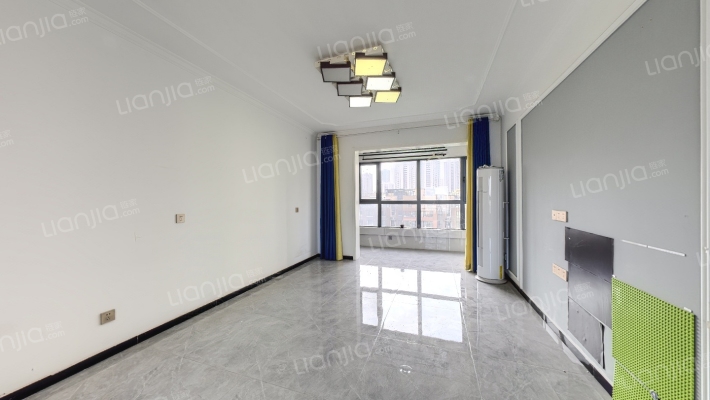 泰宏建业国际城12号院二手房实景图