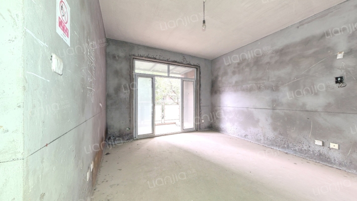 金鼎龙泉二手房实景图