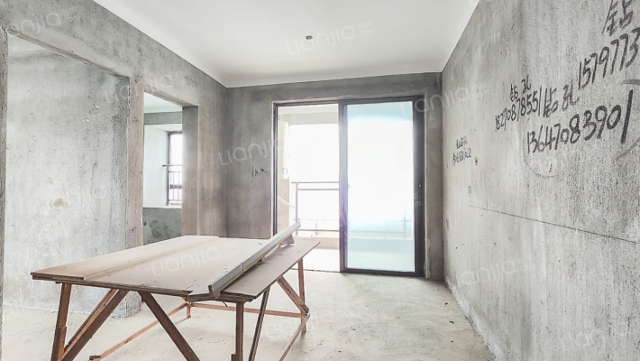 硕丰西湖里二手房实景图