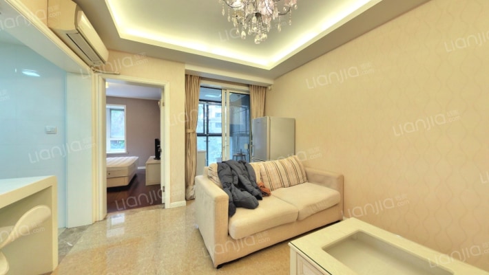 天山华庭二手房实景图