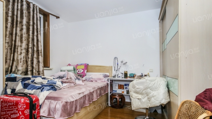 万春小区二手房实景图