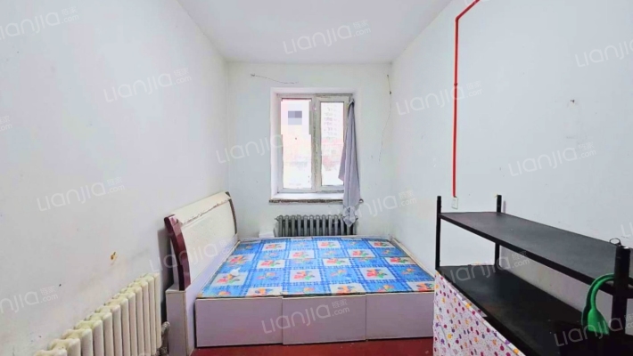 天鹅出租车公司家属楼二手房实景图