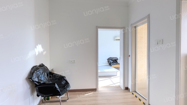 凤凰三村二手房实景图