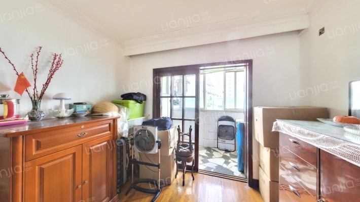 虹梅花苑二手房实景图