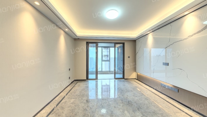 世茂璀璨万镜二手房实景图