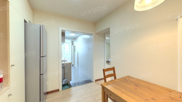 康静里二手房实景图