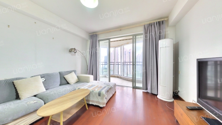 天山河畔花园二手房实景图