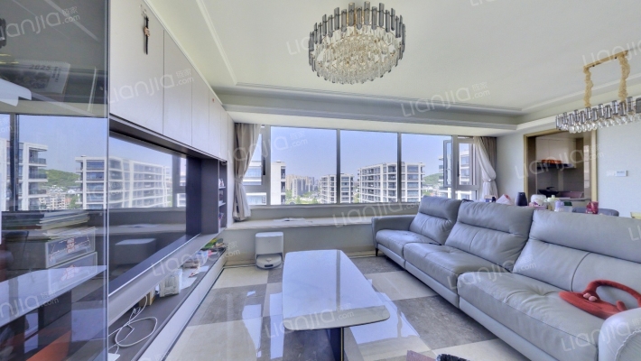 春语蓝庭二手房实景图