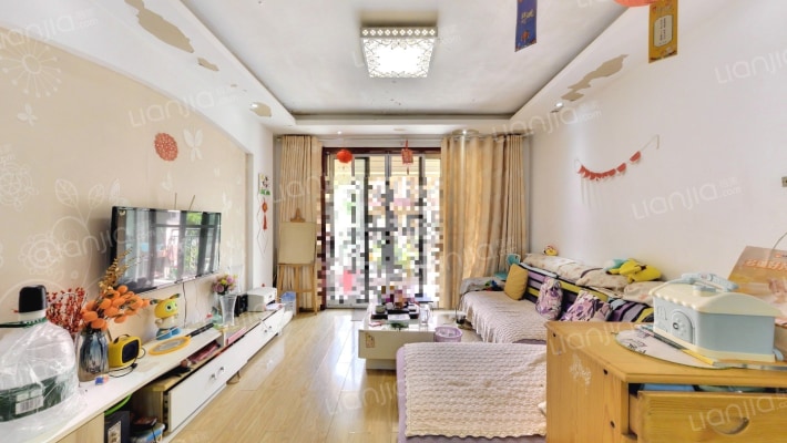 金色湖滨二手房实景图