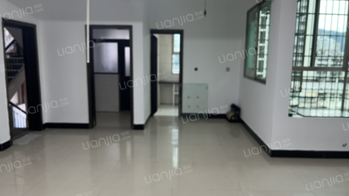 市公路局宿舍二手房实景图