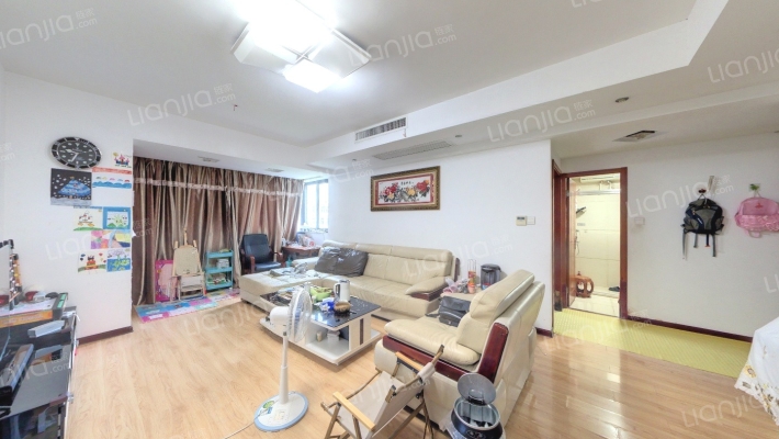 群升国际D区和馨雅景二手房实景图