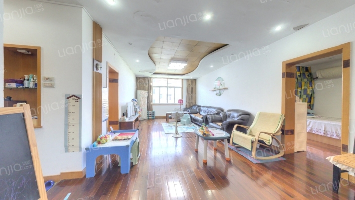 常青花园三小区二手房实景图