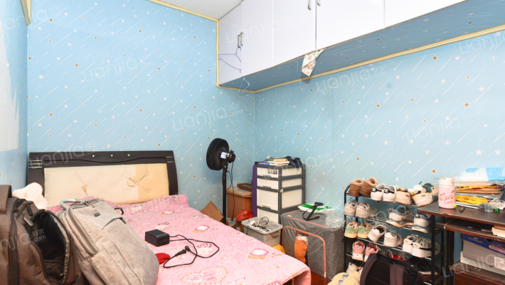 西朱新村二手房实景图