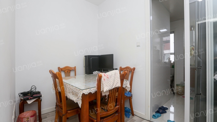 峨山小区二手房实景图