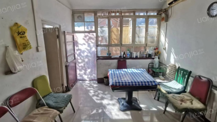 渔山里二手房实景图