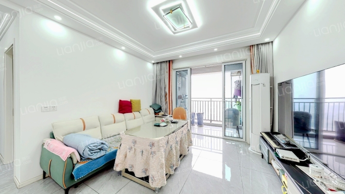 财信中梁首府二手房实景图