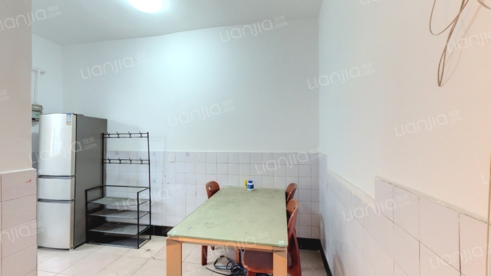 冶金宿舍二手房实景图