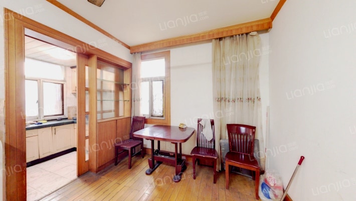 朱方路206号院二手房实景图