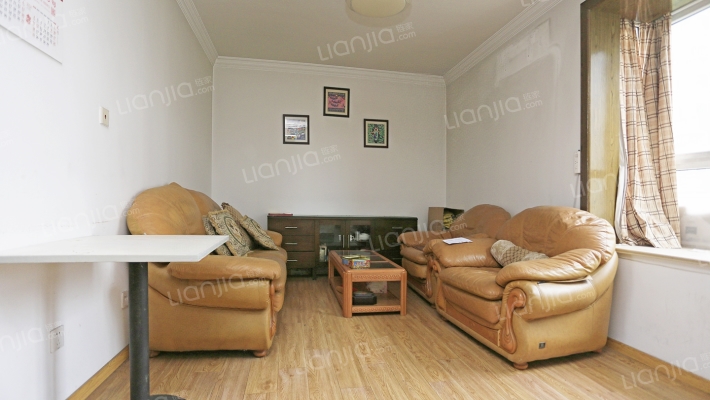 翔黄雅苑二手房实景图