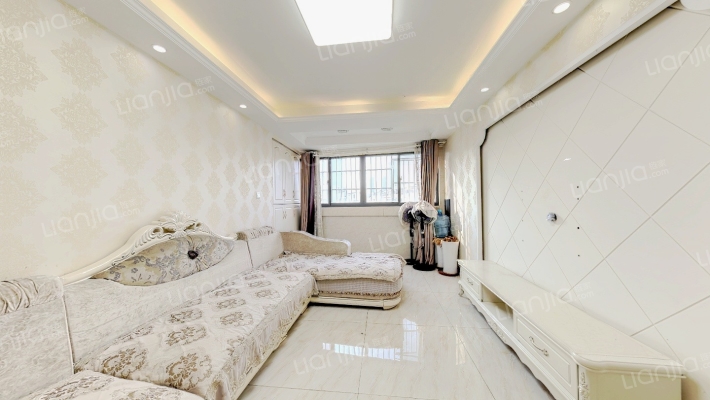 利星公寓二手房实景图