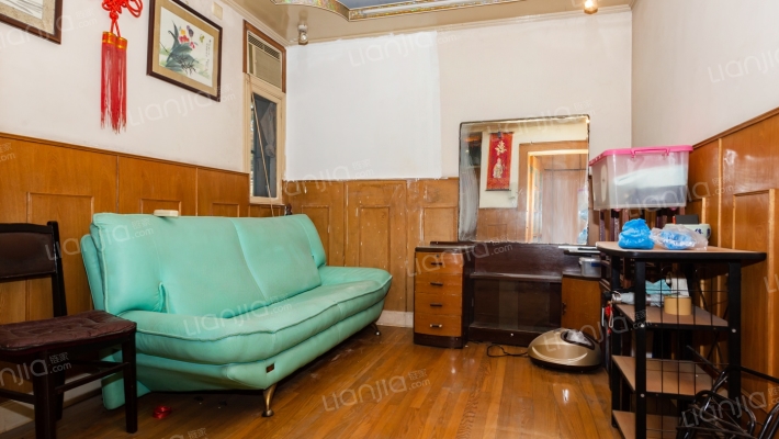 龙柏四村三小区二手房实景图