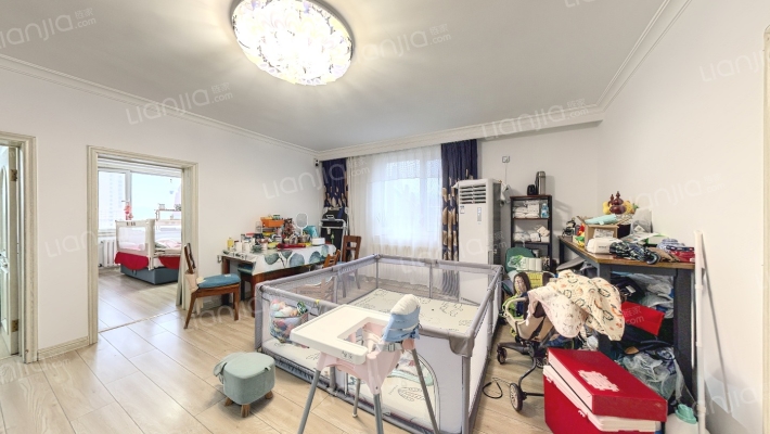 春达街二手房实景图