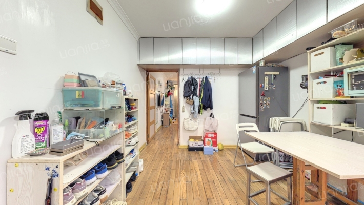 港驳小区二手房实景图