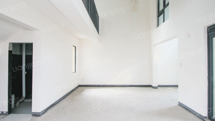 渝开发南樾天宸二手房实景图