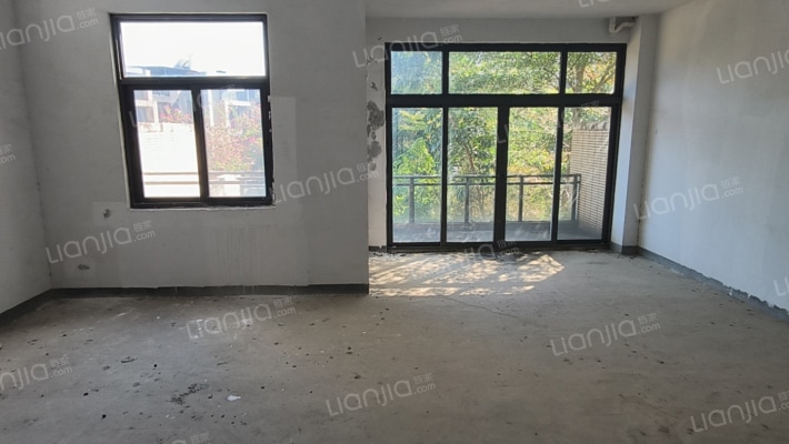 雅居乐白鹭湖伊云美地二手房实景图