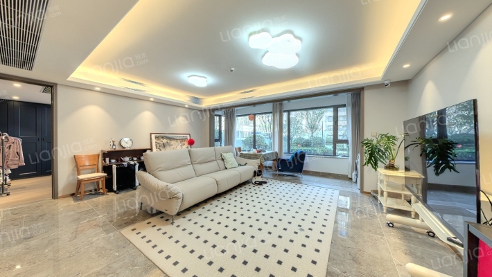 奥体铂悦府二手房实景图